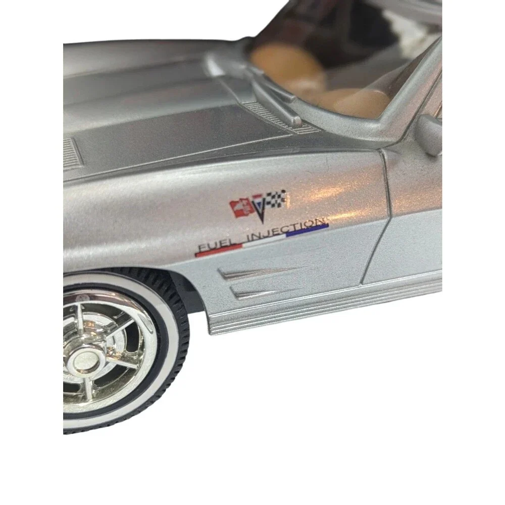 Corvette Stingray Lamp -silver / tan  int   - 1963 Turns On with Key